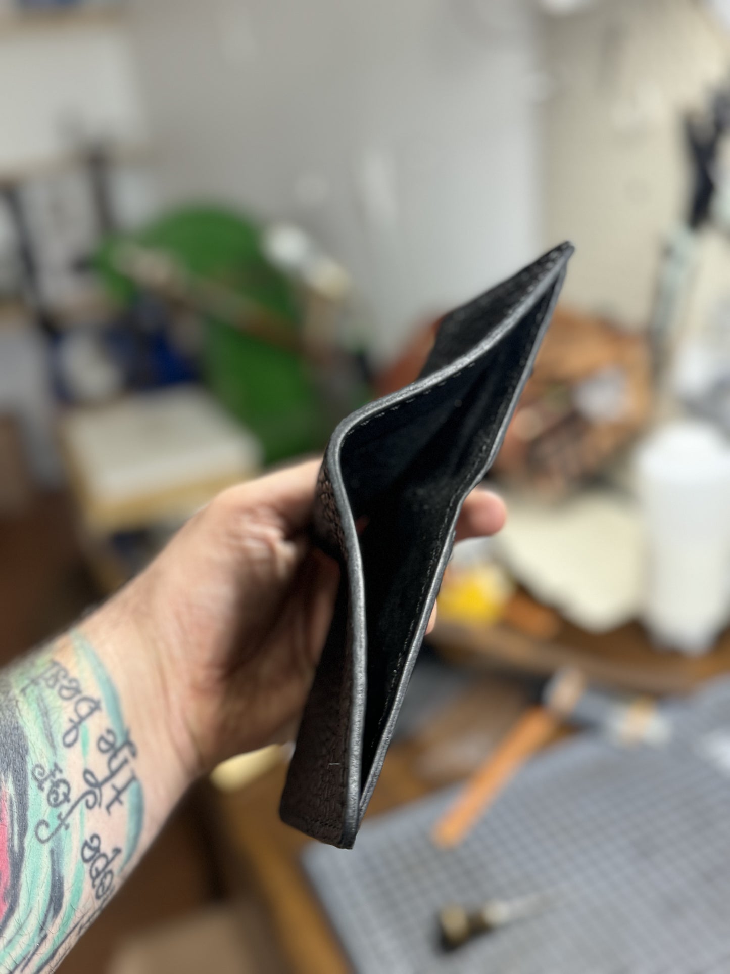 Portefeuille traditionnel noir bison