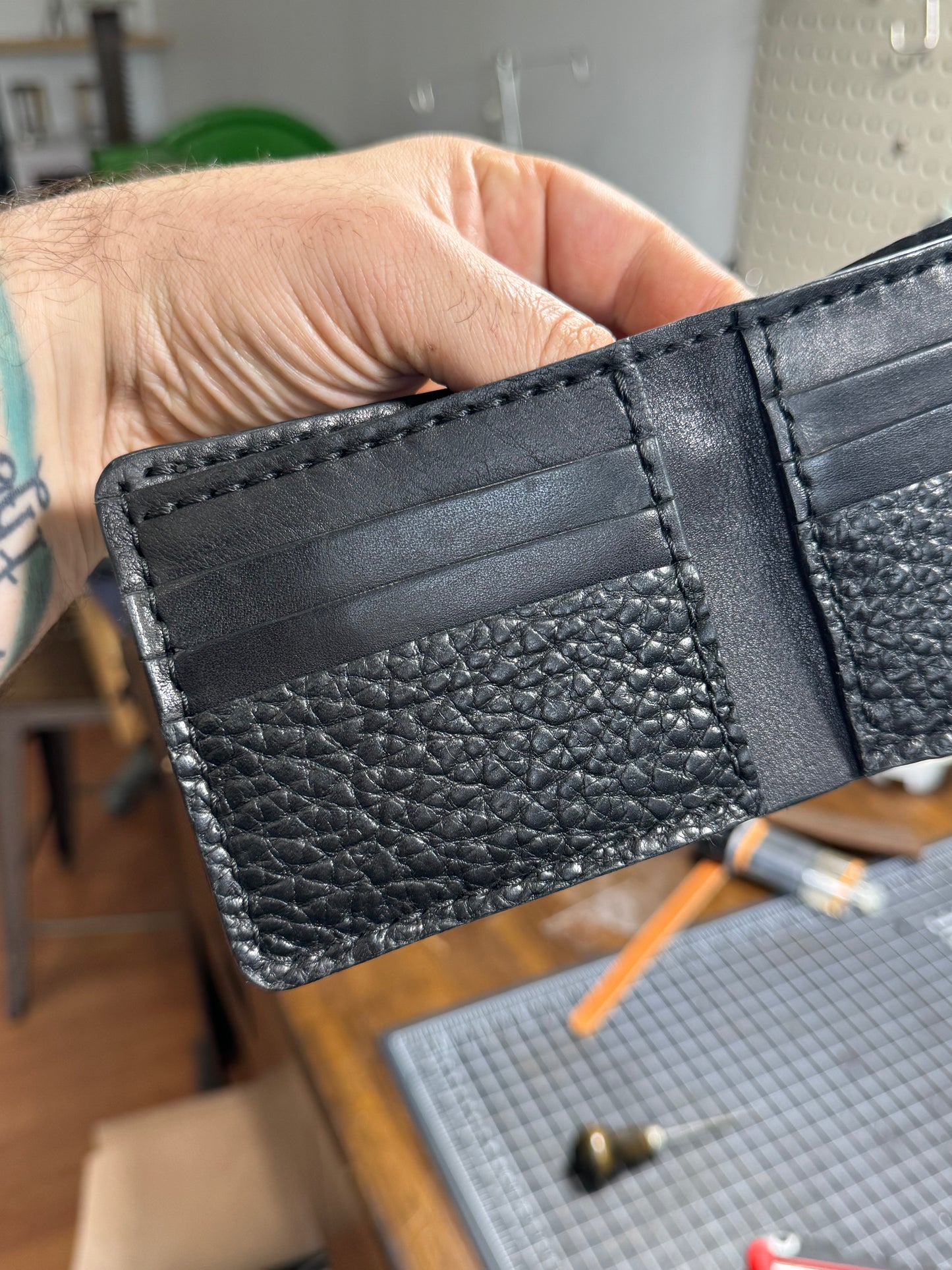 Portefeuille traditionnel noir bison